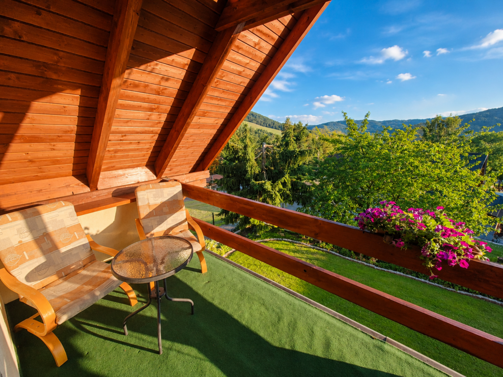 Accommodations p28