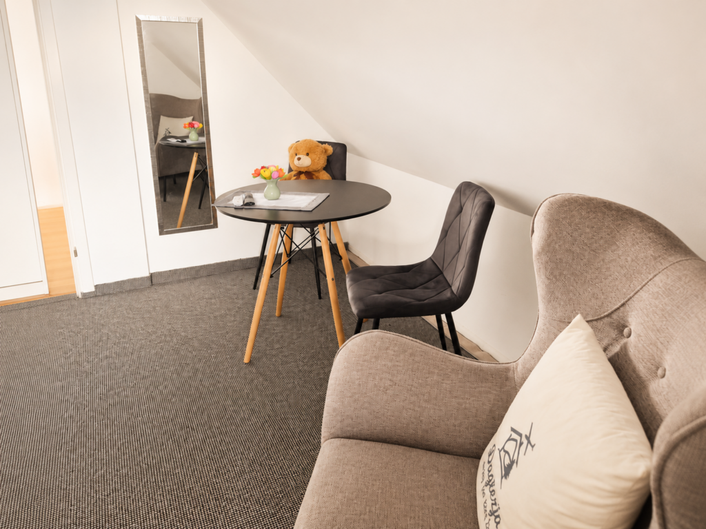 Accommodations p33